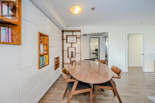 316 - 211 Randolph Road, Toronto, ON - Indoor Photo Showing Dining Room