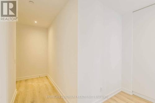 1005 - 161 Roehampton Avenue, Toronto, ON - Indoor Photo Showing Other Room