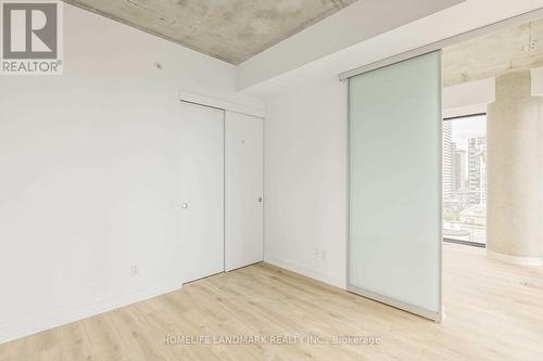 1005 - 161 Roehampton Avenue, Toronto, ON - Indoor Photo Showing Other Room