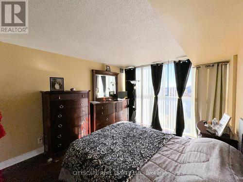 1108 - 25 Trailwood Drive, Mississauga, ON - Indoor Photo Showing Bedroom