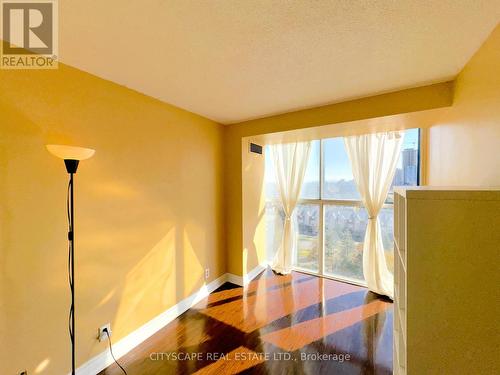 1108 - 25 Trailwood Drive, Mississauga, ON - Indoor Photo Showing Other Room