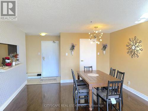 1108 - 25 Trailwood Drive, Mississauga, ON - Indoor Photo Showing Dining Room