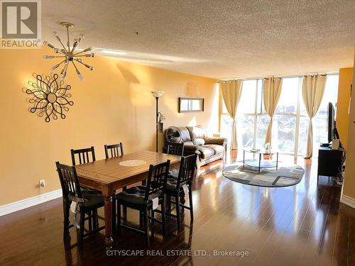 1108 - 25 Trailwood Drive, Mississauga, ON - Indoor Photo Showing Dining Room