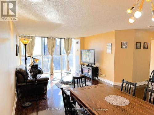 1108 - 25 Trailwood Drive, Mississauga, ON - Indoor Photo Showing Dining Room