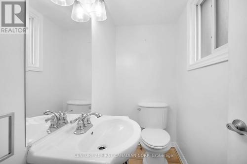 101 Woodrow Crescent, London, ON - Indoor Photo Showing Bathroom