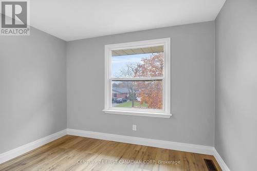 101 Woodrow Crescent, London, ON - Indoor Photo Showing Other Room