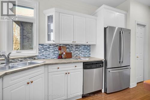 31 - 475 Mcgarrell Drive, London, ON - Indoor Photo Showing Kitchen With Stainless Steel Kitchen With Double Sink