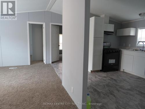 kitchen/living room - 128 - 198 Springbank Drive, London, ON - Indoor Photo Showing Kitchen