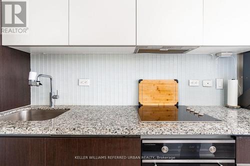 301 - 220 George Street, Toronto, ON - Indoor Photo Showing Kitchen With Upgraded Kitchen