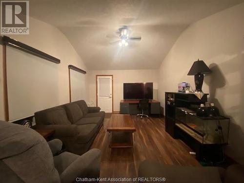 162 Joseph Street, Chatham, ON - Indoor Photo Showing Living Room