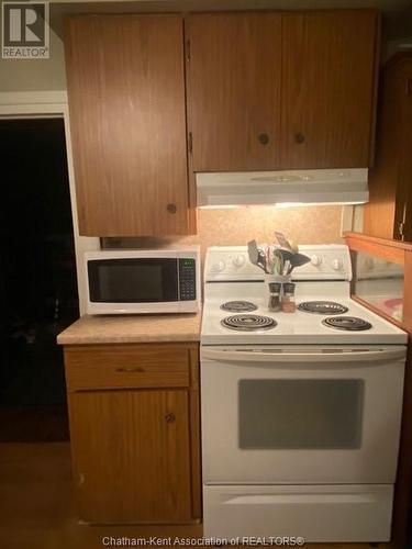 162 Joseph Street, Chatham, ON - Indoor Photo Showing Kitchen