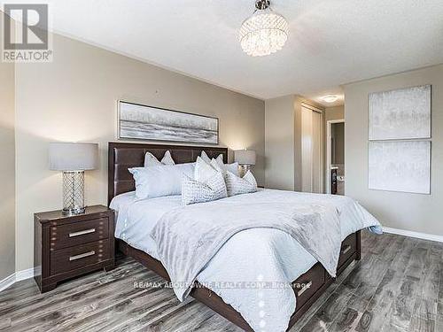 5312 Fallingbrook Drive, Mississauga, ON - Indoor Photo Showing Bedroom