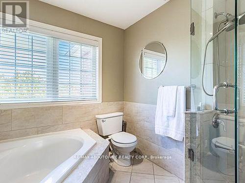 5312 Fallingbrook Drive, Mississauga, ON - Indoor Photo Showing Bathroom