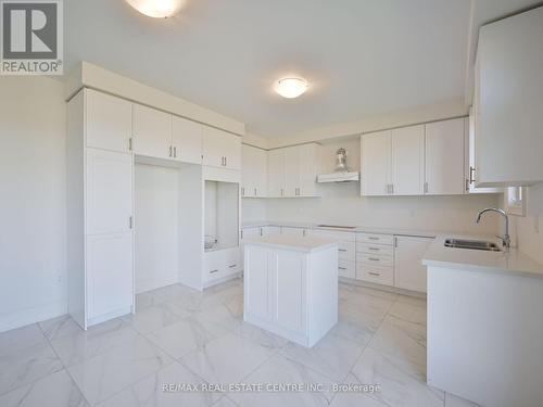 1555 Severn Drive, Milton, ON - Indoor Photo Showing Kitchen With Double Sink