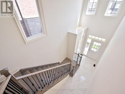 1555 Severn Drive, Milton, ON - Indoor Photo Showing Other Room