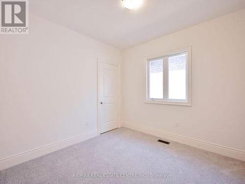 1555 Severn Drive, Milton, ON - Indoor Photo Showing Other Room