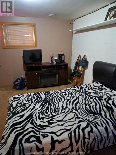 54 Sutton Drive, Leamington, ON - Indoor Photo Showing Bedroom