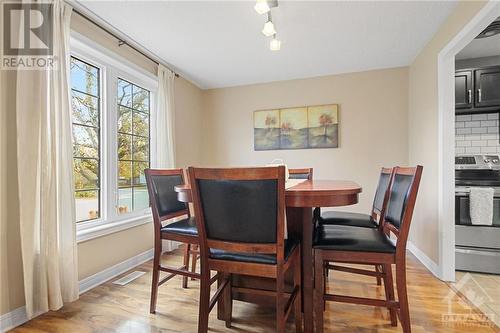 410 Ferrill Crescent, Carleton Place, ON - Indoor Photo Showing Dining Room