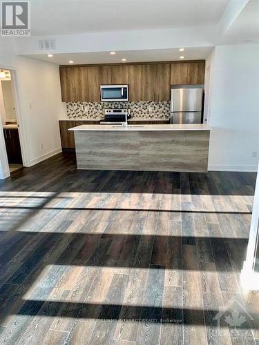 D - 35 Overberg Way, Ottawa, ON - Indoor Photo Showing Kitchen