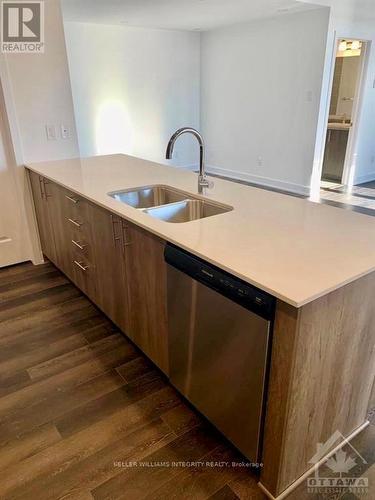 D - 35 Overberg Way, Ottawa, ON - Indoor Photo Showing Kitchen With Double Sink