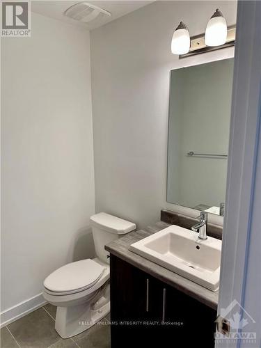 D - 35 Overberg Way, Ottawa, ON - Indoor Photo Showing Bathroom