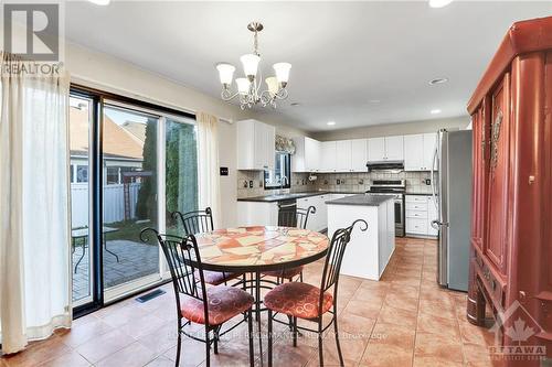 2103 Esprit Drive, Ottawa, ON - Indoor Photo Showing Dining Room