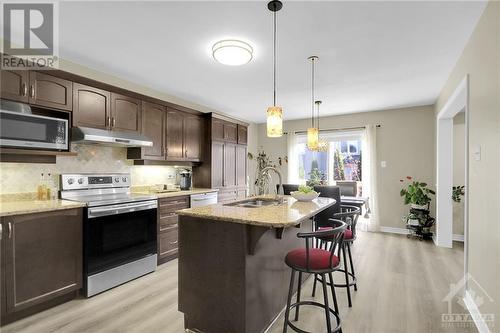 3590 Cambrian Road, Ottawa, ON - Indoor Photo Showing Kitchen With Upgraded Kitchen