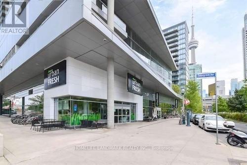 225 - 4K Spadina Avenue, Toronto, ON - Outdoor