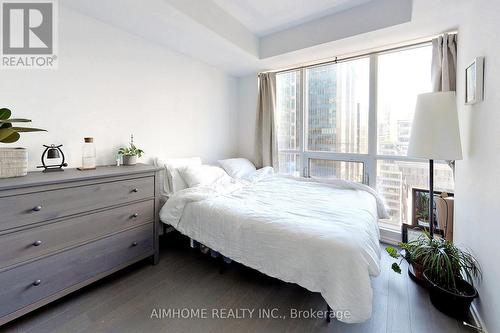 1415 - 70 Temprance Street, Toronto, ON - Indoor Photo Showing Bedroom