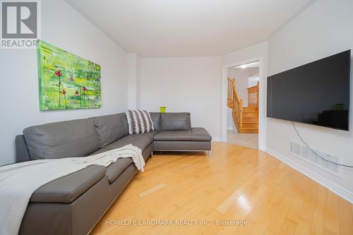 66 Lindenshire Avenue, Vaughan, ON - Indoor Photo Showing Living Room