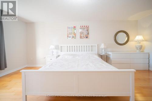 66 Lindenshire Avenue, Vaughan, ON - Indoor Photo Showing Bedroom