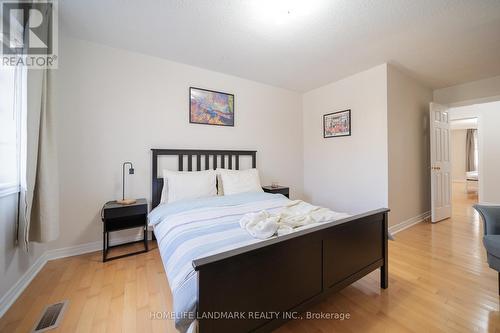 66 Lindenshire Avenue, Vaughan, ON - Indoor Photo Showing Bedroom