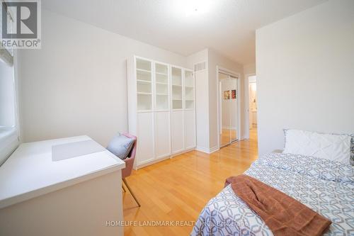 66 Lindenshire Avenue, Vaughan, ON - Indoor Photo Showing Bedroom