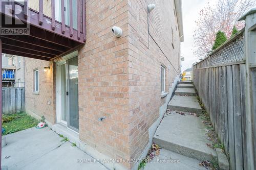 66 Lindenshire Avenue, Vaughan, ON - Outdoor With Exterior