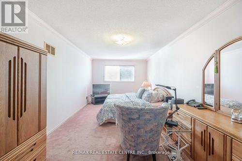 52 Dundalk Crescent, Brampton, ON - Indoor Photo Showing Bedroom