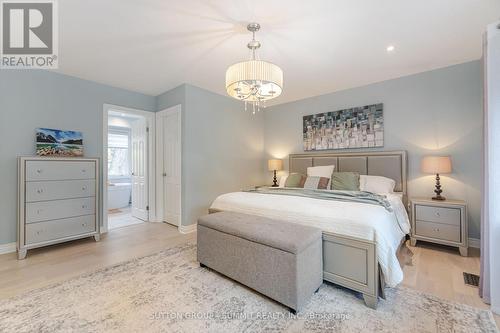 168 Lovers Lane, Hamilton, ON - Indoor Photo Showing Bedroom