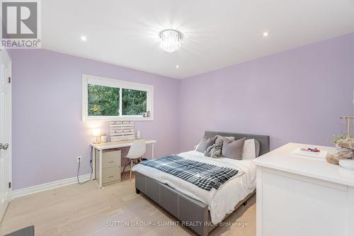 168 Lovers Lane, Hamilton, ON - Indoor Photo Showing Bedroom