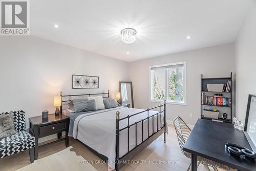 168 Lovers Lane, Hamilton, ON - Indoor Photo Showing Bedroom