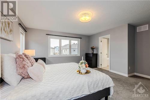 910 Rubicon Place, Ottawa, ON - Indoor Photo Showing Bedroom