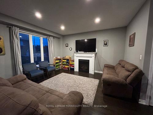 26 Moses Cres, Clarington, ON - Indoor With Fireplace