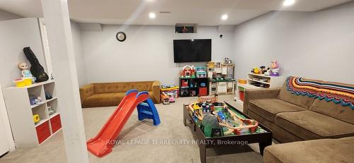 26 Moses Cres, Clarington, ON - Indoor