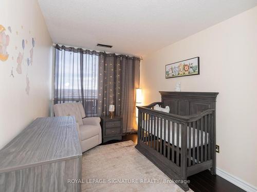 1405-8501 Bayview Ave, Richmond Hill, ON - Indoor Photo Showing Bedroom