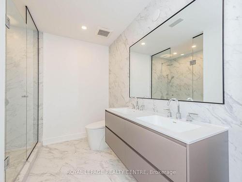 2421 Arbordale Dr, Mississauga, ON - Indoor Photo Showing Bathroom