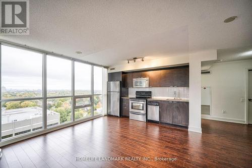 1704 - 23 Sheppard Avenue E, Toronto, ON - Indoor Photo Showing Kitchen