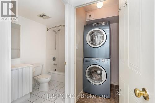 Ph6 - 135 Hillcrest Avenue, Mississauga, ON - Indoor Photo Showing Laundry Room