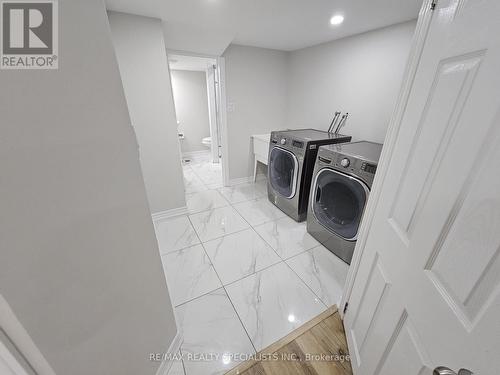 101 Abigail Crescent, Caledon, ON - Indoor Photo Showing Laundry Room