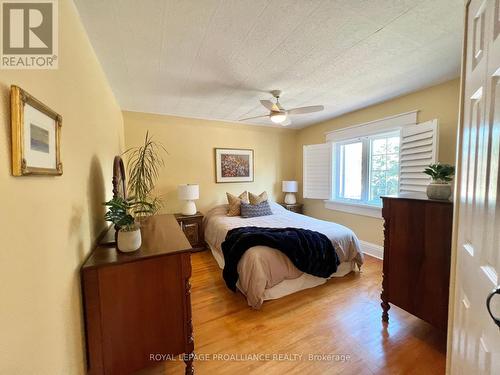 328 Foster Avenue, Belleville, ON - Indoor Photo Showing Bedroom