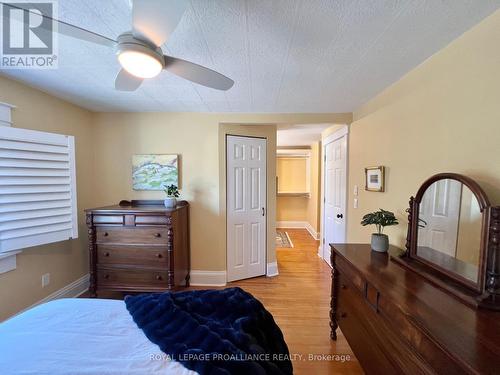 328 Foster Avenue, Belleville, ON - Indoor Photo Showing Bedroom