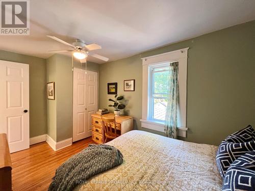 328 Foster Avenue, Belleville, ON - Indoor Photo Showing Bedroom