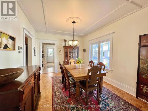 328 Foster Avenue, Belleville, ON - Indoor Photo Showing Dining Room